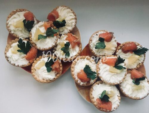 Фокачча цельнозерновая с виноградом и розмарином — Хлеб от 1001 ЕДА